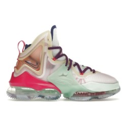 Nike LeBron 19 - Alliant Tradition Sportive et Innovation Technologique